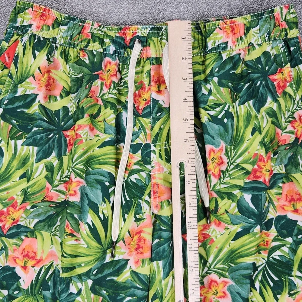 Fair Harbor Swim Shorts Mens Medium Green Floral‎ Lined Drawstring Pockets